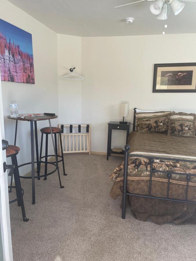 Bryce Canyon Country Inn トロピック エクステリア 写真